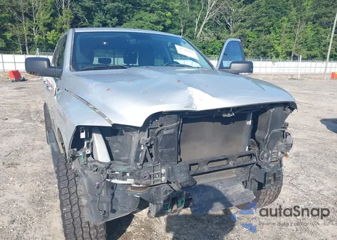 2018 Ram 1500 Big Horn 4X4 5'7 Box из США, поврежденный, VIN 1C6RR7LG3JS137901